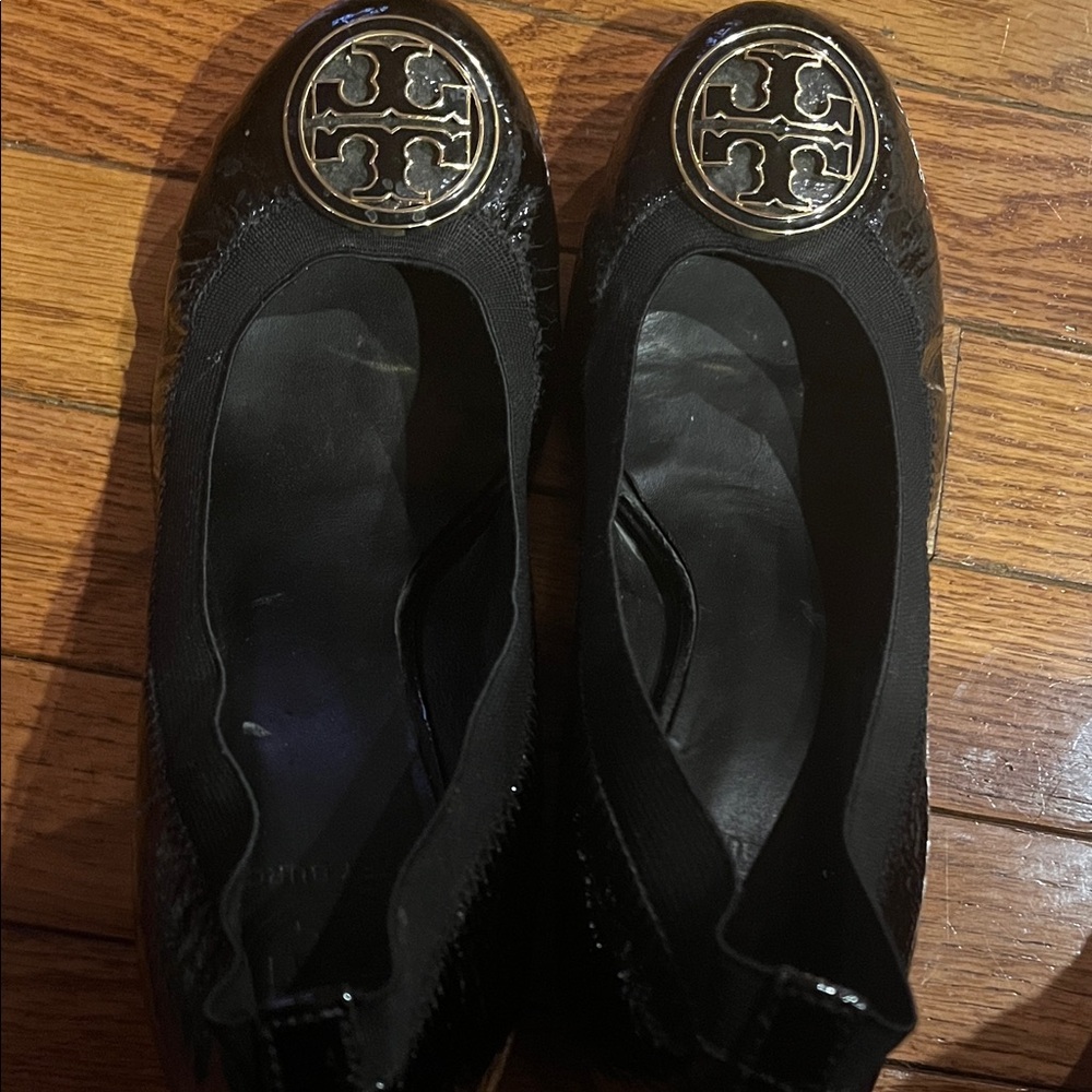 Tory Burch Black Patent Logo wedge heels The heel is 2 1/2 inch